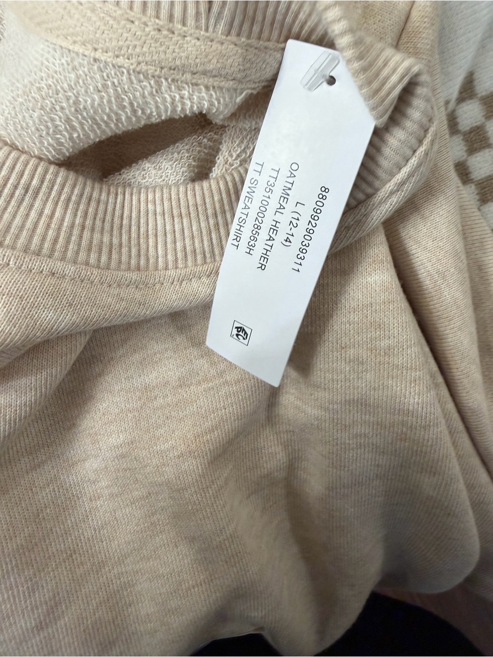 Time and Tru Oatmeal Heather Relaxed Crewneck Sweatshirt - Picture 6 of 6